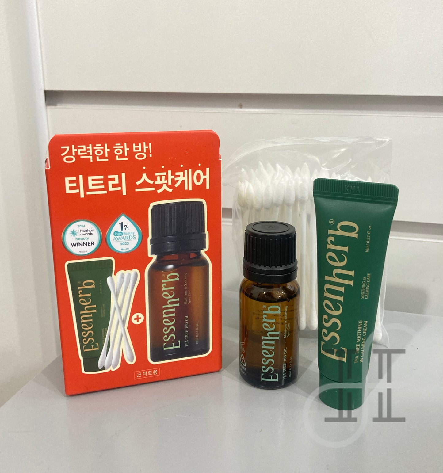 essenHERB Tea Tree 100 Oil Special Set (10ml + 10ml + 50P)