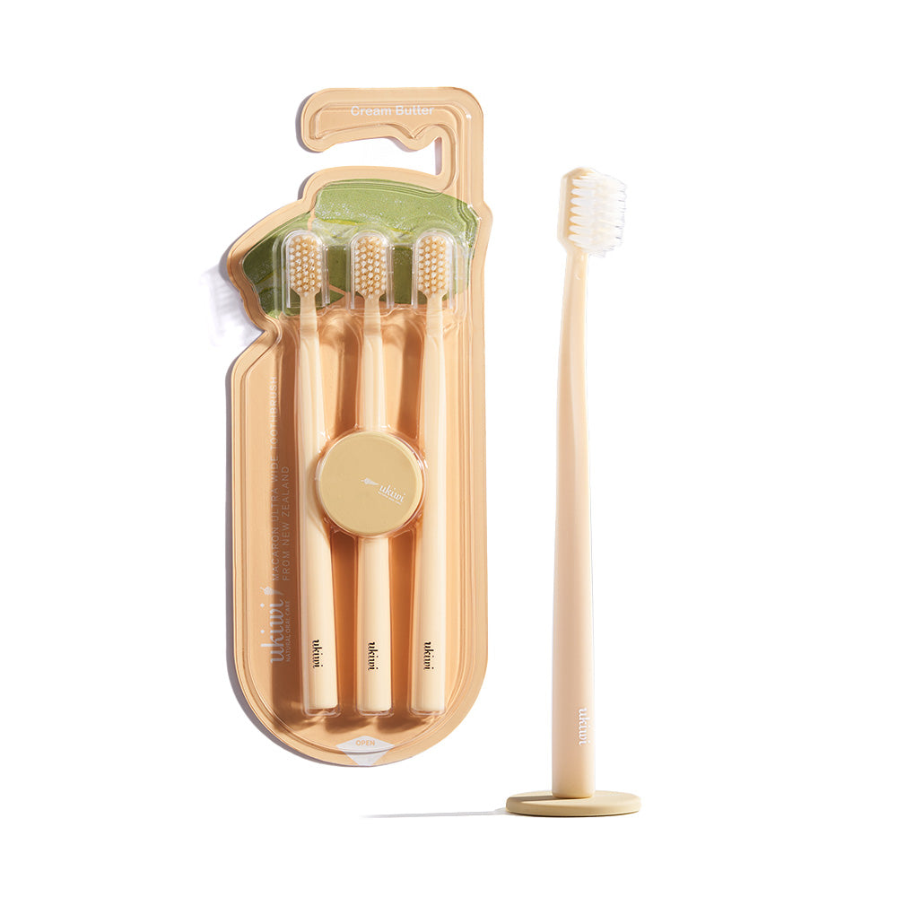 【ukiwi】  Magnetic Anti-bacterial Toothbrush: Renewal Edition Set (3 Toothbrush + 1 Magnetic Pad) *Color selection available